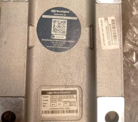 Поворотный редуктор Bonfiglioli W R 75 U O30 150 P80 B5 B3